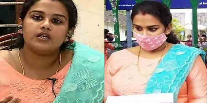 എന്നെ കുറച്ച് നേരത്തേക്കെങ്കിലും ഒരു കന്യാമറിയമായി പരിഗണിക്കൂ ; റെജിലൂക്കോസിന് മറുപടിയുമായി അനുപമ എന്നെ കുറച്ച് നേരത്തേക്കെങ്കിലും ഒരു കന്യാമറിയമായി പരിഗണിക്കൂ ; റെജിലൂക്കോസിന് മറുപടിയുമായി അനുപമ