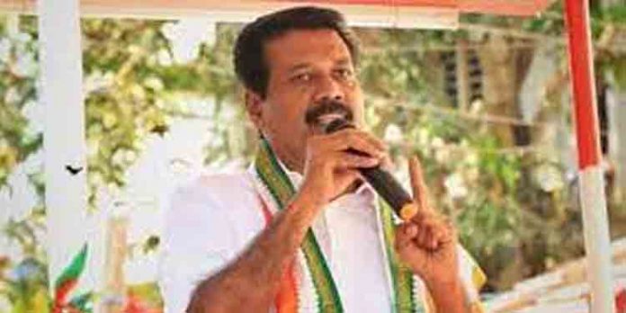 റോഡ് ഉപരോധത്തില് അക്രമം ; മുന് മേയര് ടോണി ചമ്മിണിയുടെ അറസ്റ്റ് ഇന്നുണ്ടാകുമെന്ന് പോലീസ് റോഡ് ഉപരോധത്തില് അക്രമം ; മുന് മേയര് ടോണി ചമ്മിണിയുടെ അറസ്റ്റ് ഇന്നുണ്ടാകുമെന്ന് പോലീസ്