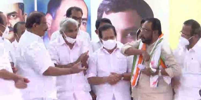 സിപിഎമ്മിന് രക്താര്ബുദം ബാധിച്ചു ; കെപിസിസി ആസ്ഥാനത്ത് അംഗത്വം സ്വീകരിച്ച് ചെറിയാന് ഫിലിപ് സിപിഎമ്മിന് രക്താര്ബുദം ബാധിച്ചു ; കെപിസിസി ആസ്ഥാനത്ത് അംഗത്വം സ്വീകരിച്ച് ചെറിയാന് ഫിലിപ്