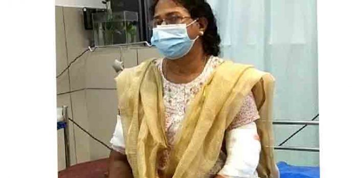 പുലിയുടെ ആക്രമണത്തില് വീട്ടമ്മക്ക് പരിക്ക് പുലിയുടെ ആക്രമണത്തില് വീട്ടമ്മക്ക് പരിക്ക്
