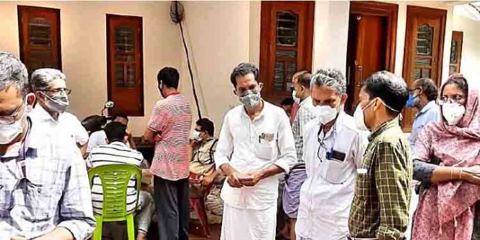 ഭക്ഷ്യവിഷബാധയെ തുടര്ന്ന് രണ്ടര വയസ്സുകാരന് മരിച്ച സംഭവo : കിണർ വെള്ളത്തിൽ കോളറ ബാക്ടീരിയ ഭക്ഷ്യവിഷബാധയെ തുടര്ന്ന് രണ്ടര വയസ്സുകാരന് മരിച്ച സംഭവo : കിണർ വെള്ളത്തിൽ കോളറ ബാക്ടീരിയ
