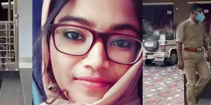 മോഫിയയുടെ ആത്മഹത്യയില് അന്വേഷണം ജില്ലാ ക്രൈംബ്രാഞ്ചിന് ; പ്രത്യേക അന്വേഷണസംഘം രൂപീകരിക്കാനും തീരുമാനം മോഫിയയുടെ ആത്മഹത്യയില് അന്വേഷണം ജില്ലാ ക്രൈംബ്രാഞ്ചിന് ; പ്രത്യേക അന്വേഷണസംഘം രൂപീകരിക്കാനും തീരുമാനം