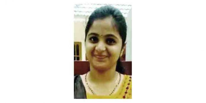 യുവതിയെ ഭര്തൃവീട്ടില് തൂങ്ങിമരിച്ച നിലയില് കണ്ടെത്തി യുവതിയെ ഭര്തൃവീട്ടില് തൂങ്ങിമരിച്ച നിലയില് കണ്ടെത്തി