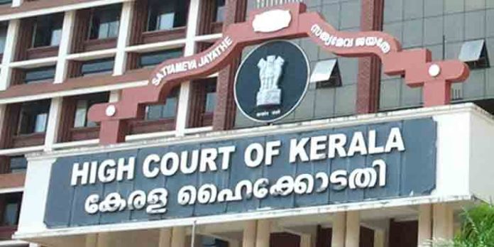 മൈക്ക് ഉപയോഗം മൂലമുള്ള ശബ്ദമലിനീകരണം കര്ശനമായി തടയണം : ഹൈക്കോടതി മൈക്ക് ഉപയോഗം മൂലമുള്ള ശബ്ദമലിനീകരണം കര്ശനമായി തടയണം : ഹൈക്കോടതി