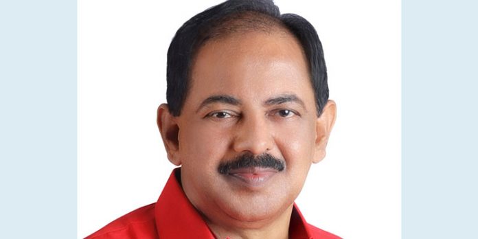 നിലപാട് തിരുത്തി ഭക്ഷ്യമന്ത്രി; വേണ്ടി വന്നാൽ കിറ്റ് വിതരണം ഇനിയും നടത്തുമെന്ന് ജി ആർ അനിൽ നിലപാട് തിരുത്തി ഭക്ഷ്യമന്ത്രി; വേണ്ടി വന്നാൽ കിറ്റ് വിതരണം ഇനിയും നടത്തുമെന്ന് ജി ആർ അനിൽ