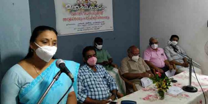 ” മക്കള്ക്കൊപ്പം” പരിപാടി ; ക്ലാസുകള് നയിച്ച അദ്ധ്യാപകരെ അനുമോദിച്ചു ” മക്കള്ക്കൊപ്പം” പരിപാടി ; ക്ലാസുകള് നയിച്ച അദ്ധ്യാപകരെ അനുമോദിച്ചു