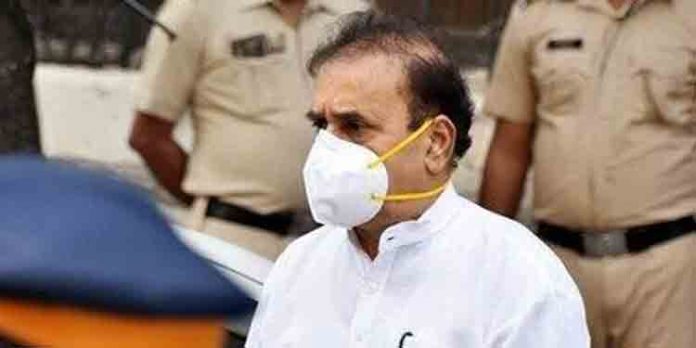 മഹാരാഷ്ട്ര മുന് ആഭ്യന്തര മന്ത്രി അനില് ദേശ്മുഖിനെ ജുഡീഷ്യല് കസ്റ്റഡിയില് വിട്ടു മഹാരാഷ്ട്ര മുന് ആഭ്യന്തര മന്ത്രി അനില് ദേശ്മുഖിനെ ജുഡീഷ്യല് കസ്റ്റഡിയില് വിട്ടു