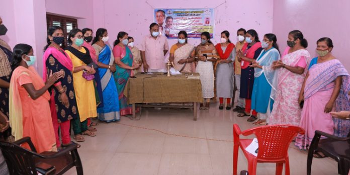 കുടുംബശ്രീ സിഡിഎസ് ഓക്സിലറി ഗ്രൂപ്പ് രൂപികരണം ; പഞ്ചായത്ത് തല ഉദ്ഘാടനം നടത്തി കുടുംബശ്രീ സിഡിഎസ് ഓക്സിലറി ഗ്രൂപ്പ് രൂപികരണം ; പഞ്ചായത്ത് തല ഉദ്ഘാടനം നടത്തി