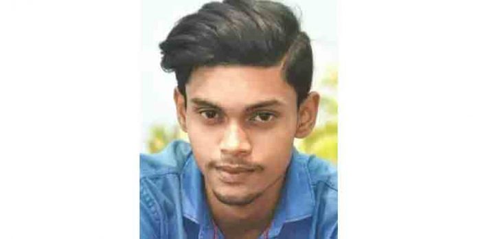 കാറപകടത്തില് ഗുരുതരമായി പരിക്കേറ്റ് ചികിത്സയിലായിരുന്ന യുവാവ് മരിച്ചു കാറപകടത്തില് ഗുരുതരമായി പരിക്കേറ്റ് ചികിത്സയിലായിരുന്ന യുവാവ് മരിച്ചു