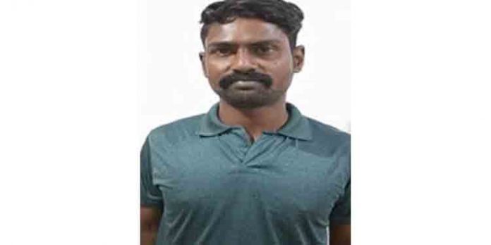 വീട്ടില് അതിക്രമിച്ചു കയറി മൊബൈല് പിടിച്ചു പറിച്ചു – പ്രതി അറസ്റ്റില് വീട്ടില് അതിക്രമിച്ചു കയറി മൊബൈല് പിടിച്ചു പറിച്ചു – പ്രതി അറസ്റ്റില്