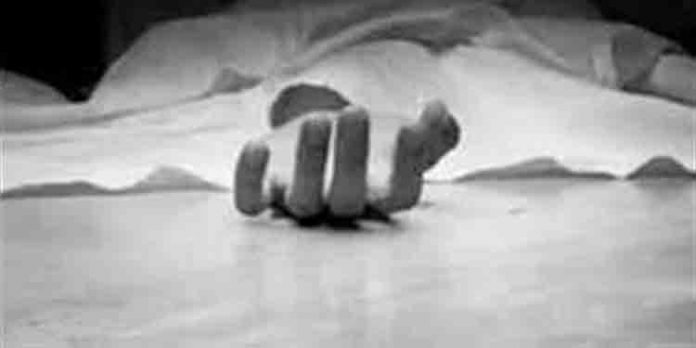 വിവാഹ വീട്ടിൽ വിളമ്പിയ കോഴിയിറച്ചിയിൽ നിന്ന് കുട്ടികൾക്ക് ഭക്ഷ്യ വിഷബാധ : ഒരാൾ മരിച്ചു വിവാഹ വീട്ടിൽ വിളമ്പിയ കോഴിയിറച്ചിയിൽ നിന്ന് കുട്ടികൾക്ക് ഭക്ഷ്യ വിഷബാധ : ഒരാൾ മരിച്ചു