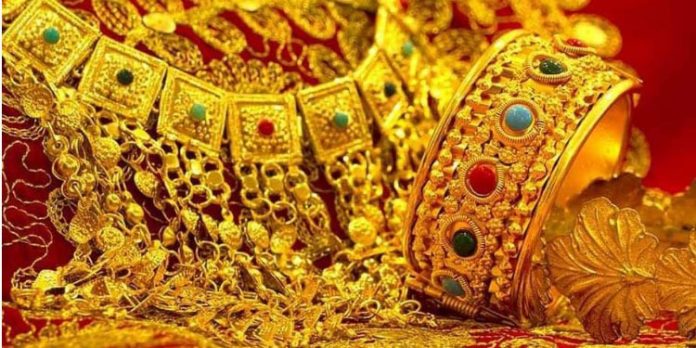 സംസ്ഥാനത്ത് സ്വർണവില കുതിച്ചുയരുന്നു സംസ്ഥാനത്ത് സ്വർണവില കുതിച്ചുയരുന്നു