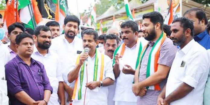 വർഗ്ഗീയതയ്ക്കെതിരെ യൂത്ത് കോൺഗ്രസ് ക്യാമ്പയിൻ വർഗ്ഗീയതയ്ക്കെതിരെ യൂത്ത് കോൺഗ്രസ് ക്യാമ്പയിൻ