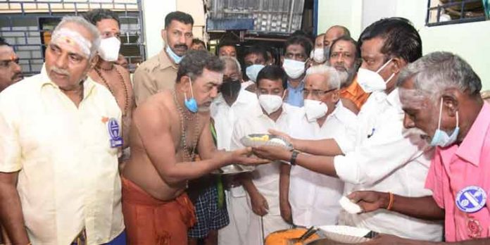 അയ്യപ്പസേവാ സംഘം സന്നിധാനത്ത് പ്രവര്ത്തനം ആരംഭിച്ചു അയ്യപ്പസേവാ സംഘം സന്നിധാനത്ത് പ്രവര്ത്തനം ആരംഭിച്ചു