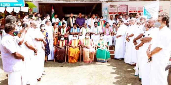 ചെങ്ങന്നൂർ നഗരസഭാ സെക്രട്ടറിയെ സ്ഥലം മാറ്റി ; എസ്.നാരായണനെ സെക്രട്ടറി പോലെയുളള ഔദ്യോഗിക സ്ഥാനത്ത് നിയമിക്കരുതെന്ന് ചെങ്ങന്നൂർ നഗരസഭാ സെക്രട്ടറിയെ സ്ഥലം മാറ്റി ; എസ്.നാരായണനെ സെക്രട്ടറി പോലെയുളള ഔദ്യോഗിക സ്ഥാനത്ത് നിയമിക്കരുതെന്ന്