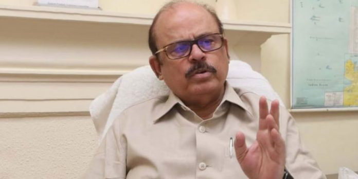 പുനഃസംഘടന തർക്കം ; താരിഖ് അന്വര് ഇന്ന് സംസ്ഥാനത്തെ കോണ്ഗ്രസ് നേതാക്കളുമായി ചര്ച്ച നടത്തും പുനഃസംഘടന തർക്കം ; താരിഖ് അന്വര് ഇന്ന് സംസ്ഥാനത്തെ കോണ്ഗ്രസ് നേതാക്കളുമായി ചര്ച്ച നടത്തും