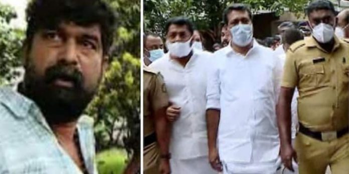 ജോജു ജോർജിൻ്റെ കാർ ആക്രമിച്ച സംഭവം ; കുറ്റസമ്മതത്തിന് പോലീസ് സമ്മര്ദ്ദം ചെലുത്തിയെന്ന് ടോണി ചമ്മിണി ജോജു ജോർജിൻ്റെ കാർ ആക്രമിച്ച സംഭവം ; കുറ്റസമ്മതത്തിന് പോലീസ് സമ്മര്ദ്ദം ചെലുത്തിയെന്ന് ടോണി ചമ്മിണി