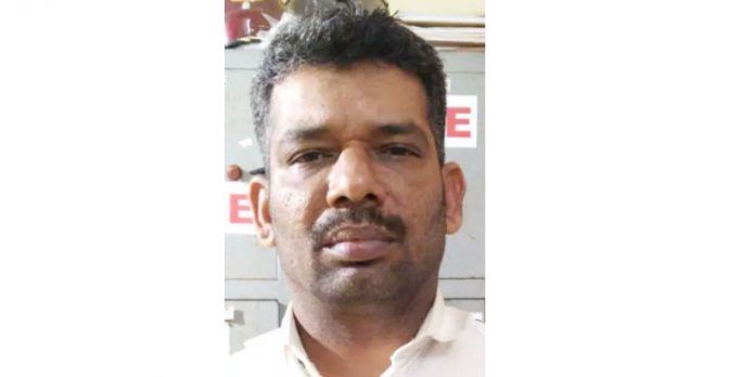 വീട്ടിൽ കയറി യുവാവിനെ വെട്ടിക്കൊലപ്പെടുത്താൻ ശ്രമിച്ച സംഘത്തിലെ ഒരാൾ കൂടി പിടിയിൽ വീട്ടിൽ കയറി യുവാവിനെ വെട്ടിക്കൊലപ്പെടുത്താൻ ശ്രമിച്ച സംഘത്തിലെ ഒരാൾ കൂടി പിടിയിൽ
