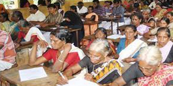 മികവുത്സവം’ സാക്ഷരതാ പരീക്ഷ ; എറണാകുളം ജില്ലയില് പരീക്ഷയ്ക്ക് ഒരുങ്ങുന്നത് 2098 മുതിർന്ന പൗരന്മാർ മികവുത്സവം’ സാക്ഷരതാ പരീക്ഷ ; എറണാകുളം ജില്ലയില് പരീക്ഷയ്ക്ക് ഒരുങ്ങുന്നത് 2098 മുതിർന്ന പൗരന്മാർ