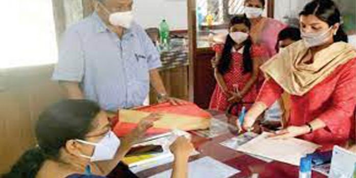 എയ്ഡഡ് സ്കൂളിൽ ഭിന്നശേഷിക്കാർ ; സംസ്ഥാനത്തെ ആദ്യനിയമനം എയ്ജല പ്രകാശിന് എയ്ഡഡ് സ്കൂളിൽ ഭിന്നശേഷിക്കാർ ; സംസ്ഥാനത്തെ ആദ്യനിയമനം എയ്ജല പ്രകാശിന്