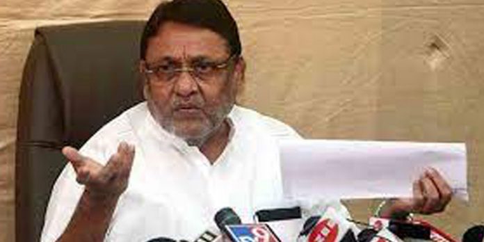 ‘ഇതാണോ നവാബിന്റെ ഹൈഡ്രജൻ ബോംബ് ? കമ്പിത്തിരി പോലുമായില്ല’ – ആശിഷ് ഷെലാർ ‘ഇതാണോ നവാബിന്റെ ഹൈഡ്രജൻ ബോംബ് ? കമ്പിത്തിരി പോലുമായില്ല’ – ആശിഷ് ഷെലാർ