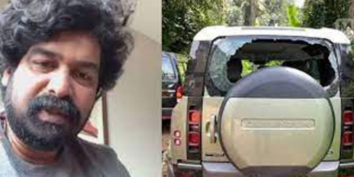 ജോജുവിന്റെ കാർ തകർത്ത കേസ് ; മൂന്നു പേരുടെ ജാമ്യാപേക്ഷ കോടതി ഇന്ന് പരിഗണിക്കും ജോജുവിന്റെ കാർ തകർത്ത കേസ് ; മൂന്നു പേരുടെ ജാമ്യാപേക്ഷ കോടതി ഇന്ന് പരിഗണിക്കും