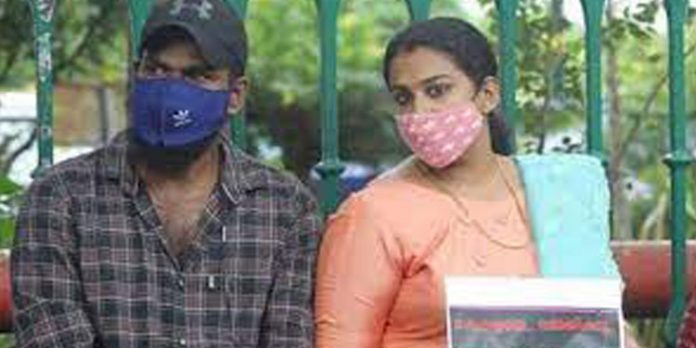 മുഖ്യമന്ത്രി പരാതി തഴയുമെന്ന് കരുതുന്നില്ല ; പ്രതികരിക്കാൻ തയാറാകണം : അനുപമ മുഖ്യമന്ത്രി പരാതി തഴയുമെന്ന് കരുതുന്നില്ല ; പ്രതികരിക്കാൻ തയാറാകണം : അനുപമ