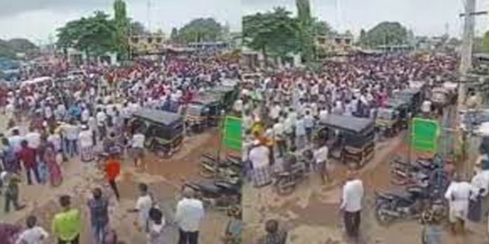 ഭിക്ഷ സ്വീകരിച്ചിരുന്നത് ഒരു രൂപ മാത്രം ; യാചകന്റെ സംസ്കാരച്ചടങ്ങിനെത്തിയത് ആയിരങ്ങള് ഭിക്ഷ സ്വീകരിച്ചിരുന്നത് ഒരു രൂപ മാത്രം ; യാചകന്റെ സംസ്കാരച്ചടങ്ങിനെത്തിയത് ആയിരങ്ങള്