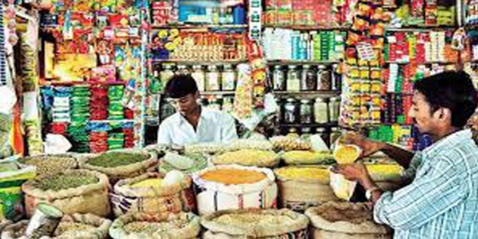 പലചരക്ക് സാധനങ്ങൾക്കും തീവില ; പല ഇനങ്ങൾക്കും വില കുത്തനെ കൂടി – ഒരാഴ്ചക്കിടെ 20% വരെ വിലവർധന പലചരക്ക് സാധനങ്ങൾക്കും തീവില ; പല ഇനങ്ങൾക്കും വില കുത്തനെ കൂടി – ഒരാഴ്ചക്കിടെ 20% വരെ വിലവർധന