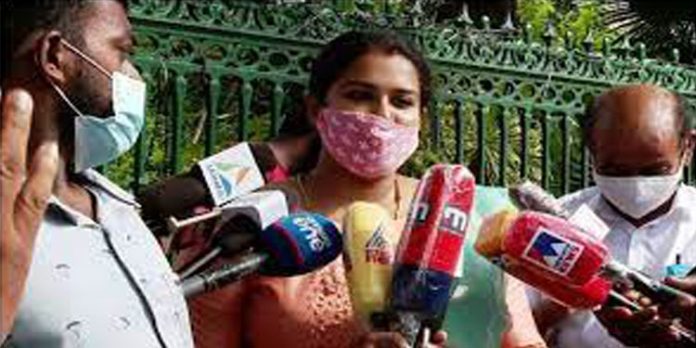 ദത്തുകേസില് ശിശുക്ഷേമസമിതിക്ക് കുടുംബകോടതിയുടെ വിമര്ശനം ; അന്വേഷണം അവസാനഘട്ടത്തിലെന്ന് സിഡബ്ല്യുസി ദത്തുകേസില് ശിശുക്ഷേമസമിതിക്ക് കുടുംബകോടതിയുടെ വിമര്ശനം ; അന്വേഷണം അവസാനഘട്ടത്തിലെന്ന് സിഡബ്ല്യുസി