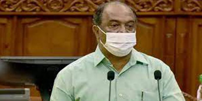 കേന്ദ്രം ഇന്ധന നികുതി കുറയ്ക്കണം ; സംസ്ഥാനം നികുതി കുറയ്ക്കില്ലെന്ന് ആവർത്തിച്ച് ധനമന്ത്രി കേന്ദ്രം ഇന്ധന നികുതി കുറയ്ക്കണം ; സംസ്ഥാനം നികുതി കുറയ്ക്കില്ലെന്ന് ആവർത്തിച്ച് ധനമന്ത്രി