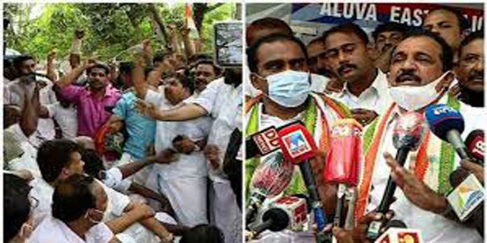 മോഫിയയുടെ ആത്മഹത്യ ; സി ഐ സുധീർ കുമാറിനെതിരെ കടുത്ത പ്രതിഷേധം – ആലുവയില് സംഘര്ഷാവസ്ഥ മോഫിയയുടെ ആത്മഹത്യ ; സി ഐ സുധീർ കുമാറിനെതിരെ കടുത്ത പ്രതിഷേധം – ആലുവയില് സംഘര്ഷാവസ്ഥ