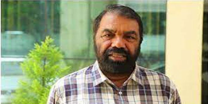 കോവിഡ് വാക്സീനെടുക്കാതെ 5000 അധ്യാപകര് ; പ്രോത്സാഹിപ്പിക്കില്ലെന്ന് ശിവന്കുട്ടി കോവിഡ് വാക്സീനെടുക്കാതെ 5000 അധ്യാപകര് ; പ്രോത്സാഹിപ്പിക്കില്ലെന്ന് ശിവന്കുട്ടി