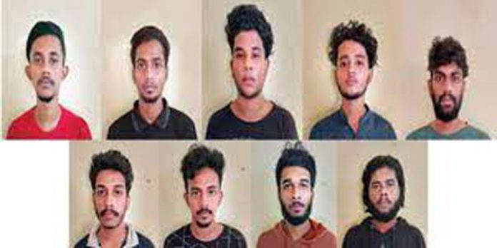 മംഗളൂരുവില് മലയാളി വിദ്യാര്ഥികള്ക്ക് മര്ദനം ; താടി വടിപ്പിച്ചു – പണം തട്ടി – 9 പേര് അറസ്റ്റില് മംഗളൂരുവില് മലയാളി വിദ്യാര്ഥികള്ക്ക് മര്ദനം ; താടി വടിപ്പിച്ചു – പണം തട്ടി – 9 പേര് അറസ്റ്റില്