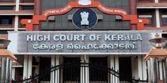 ആരുപറഞ്ഞാലും നന്നാകില്ല ; അനധികൃത കൊടിമരങ്ങള് സ്ഥാപിക്കുന്നതിനെതിരെ വീണ്ടും ഹൈക്കോടതി ആരുപറഞ്ഞാലും നന്നാകില്ല ; അനധികൃത കൊടിമരങ്ങള് സ്ഥാപിക്കുന്നതിനെതിരെ വീണ്ടും ഹൈക്കോടതി