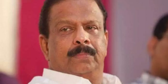 സെക്രട്ടറിയേറ്റ് മുതൽ രാജ്ഭവൻ വരെ മനുഷ്യച്ചങ്ങല ; ഇന്ധന നികുതി സമരം കൂടുതൽ ശക്തമാക്കാനൊരുങ്ങി കോൺഗ്രസ് സെക്രട്ടറിയേറ്റ് മുതൽ രാജ്ഭവൻ വരെ മനുഷ്യച്ചങ്ങല ; ഇന്ധന നികുതി സമരം കൂടുതൽ ശക്തമാക്കാനൊരുങ്ങി കോൺഗ്രസ്
