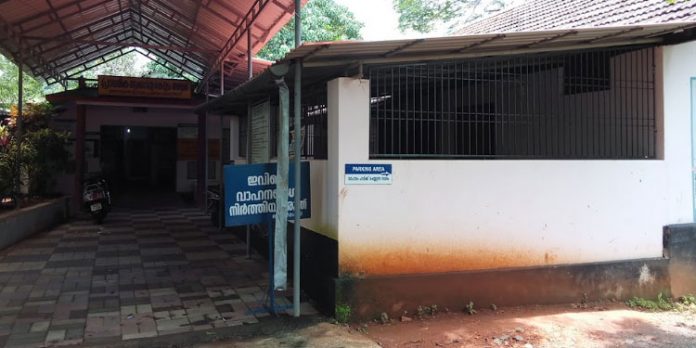 ആരോഗ്യ കേന്ദ്രത്തില് ഡോക്ടറില്ല ; പ്രതിഷേധ സമരത്തിനൊരുങ്ങി യൂത്ത് ലീഗ് ആരോഗ്യ കേന്ദ്രത്തില് ഡോക്ടറില്ല ; പ്രതിഷേധ സമരത്തിനൊരുങ്ങി യൂത്ത് ലീഗ്