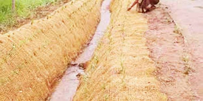 കയര് ഭൂവസ്ത്ര വിതാന പദ്ധതികള് ; ജില്ലാതല ഏകദിന സെമിനാര് 11 ന് കയര് ഭൂവസ്ത്ര വിതാന പദ്ധതികള് ; ജില്ലാതല ഏകദിന സെമിനാര് 11 ന്