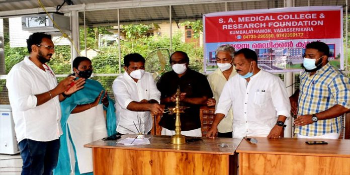 ”ഒപ്പമുണ്ടമ്മേ നമ്മളും കൂടെ” – ആരോഗ്യ സുരക്ഷ പദ്ധതിക്ക് തുടക്കമായി ”ഒപ്പമുണ്ടമ്മേ നമ്മളും കൂടെ” – ആരോഗ്യ സുരക്ഷ പദ്ധതിക്ക് തുടക്കമായി