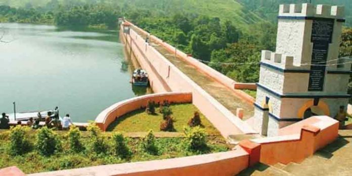 വൃഷ്ടി പ്രദേശത്ത് നീരൊഴുക്ക് കൂടി ; മുല്ലപ്പെരിയാര് ഡാമിന്റെ ഷട്ടറുകള് കൂടുതല് ഉയര്ത്തി വൃഷ്ടി പ്രദേശത്ത് നീരൊഴുക്ക് കൂടി ; മുല്ലപ്പെരിയാര് ഡാമിന്റെ ഷട്ടറുകള് കൂടുതല് ഉയര്ത്തി