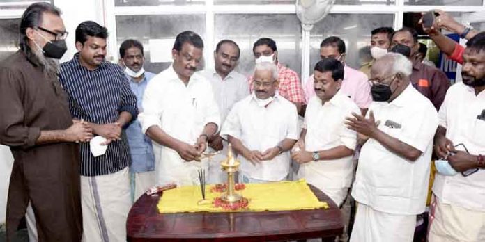 ശബരിമല സന്നിധാനത്ത് മീഡിയ സെന്റര് പ്രവര്ത്തനം തുടങ്ങി ശബരിമല സന്നിധാനത്ത് മീഡിയ സെന്റര് പ്രവര്ത്തനം തുടങ്ങി