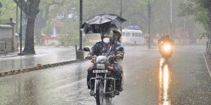 സംസ്ഥാനത്തെ മഴ മുന്നറിയിപ്പിൽ മാറ്റം ; 12 ജില്ലകളിൽ യെല്ലോ അലർട്ട് സംസ്ഥാനത്തെ മഴ മുന്നറിയിപ്പിൽ മാറ്റം ; 12 ജില്ലകളിൽ യെല്ലോ അലർട്ട്