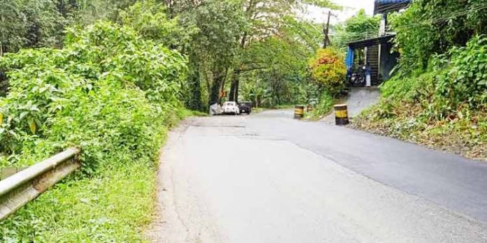ശാപമോക്ഷം പ്രതീക്ഷച്ചെങ്കിലും ദുരവസ്ഥയിലാണ് മണ്ണാറക്കുളഞ്ഞി – പ്ലാപ്പള്ളി ശബരിമല പാത ശാപമോക്ഷം പ്രതീക്ഷച്ചെങ്കിലും ദുരവസ്ഥയിലാണ് മണ്ണാറക്കുളഞ്ഞി – പ്ലാപ്പള്ളി ശബരിമല പാത