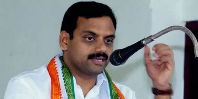 മുല്ലപ്പെരിയാർ മരം മുറി : കേരളം ഭരിക്കുന്നത് തമിഴ്നാട് മന്ത്രിമാരാണോ എന്ന് സംശയം – ഡീൻ കുര്യാക്കോസ് മുല്ലപ്പെരിയാർ മരം മുറി : കേരളം ഭരിക്കുന്നത് തമിഴ്നാട് മന്ത്രിമാരാണോ എന്ന് സംശയം – ഡീൻ കുര്യാക്കോസ്