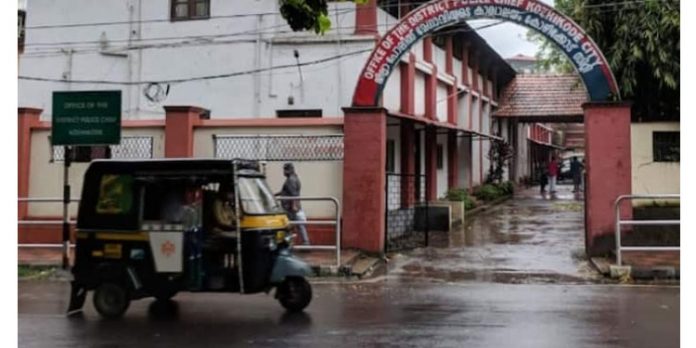 വാടക കുടിശ്ശിക ചോദിച്ചതിന് വ്യാജ പീഡന പരാതി നൽകിയ വനിത എസ്.ഐക്ക് സസ്പെൻഷൻ വാടക കുടിശ്ശിക ചോദിച്ചതിന് വ്യാജ പീഡന പരാതി നൽകിയ വനിത എസ്.ഐക്ക് സസ്പെൻഷൻ