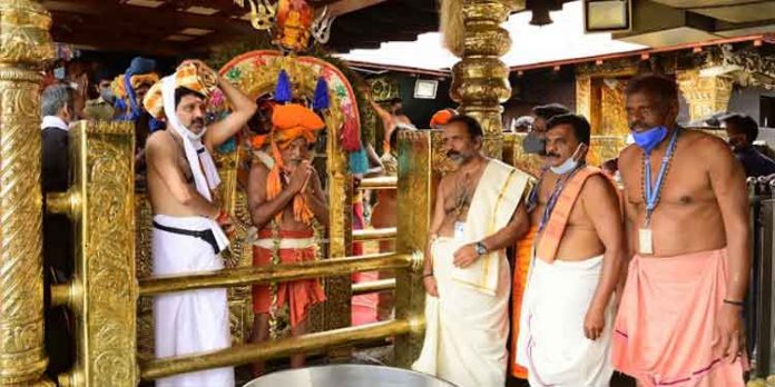 അയ്യനെ കാണാന് തമിഴ്നാട്ടില് നിന്ന് കാല്നടയായി ചന്ദ്രമൗലി സ്വാമി അയ്യനെ കാണാന് തമിഴ്നാട്ടില് നിന്ന് കാല്നടയായി ചന്ദ്രമൗലി സ്വാമി