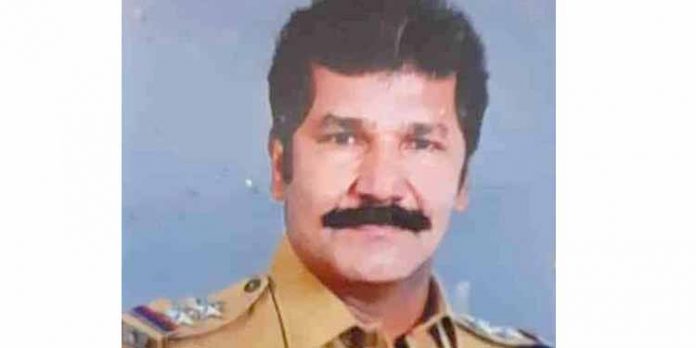 ടിപ്പറിനടിയില്പ്പെട്ട് മരിച്ച് എസ്ഐ യുടെ സംസ്കാരം ഇന്ന് ടിപ്പറിനടിയില്പ്പെട്ട് മരിച്ച് എസ്ഐ യുടെ സംസ്കാരം ഇന്ന്