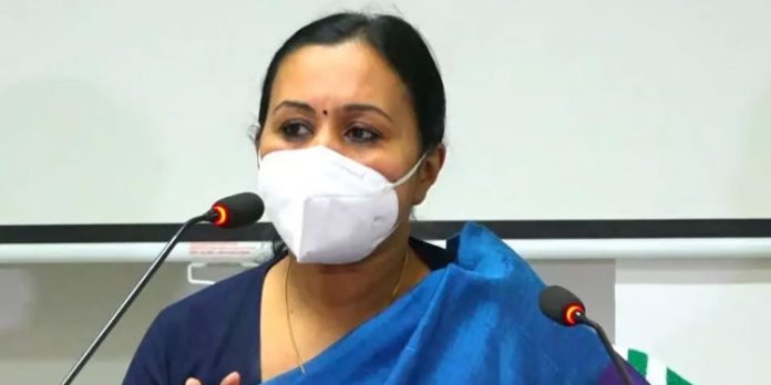 വീണ്ടുമൊരു കോവിഡ് തരംഗം പ്രതീക്ഷിക്കണം – ആരോഗ്യ മന്ത്രി വീണ ജോര്ജ് വീണ്ടുമൊരു കോവിഡ് തരംഗം പ്രതീക്ഷിക്കണം – ആരോഗ്യ മന്ത്രി വീണ ജോര്ജ്