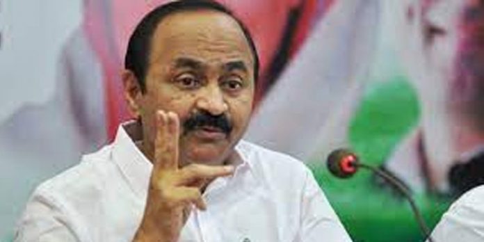കെപിസിസി പുനഃസംഘടന വിഷയത്തിൽ കൂടിയാലോചിച്ച് പരിഹാരം കാണും : വി.ഡി സതീശൻ കെപിസിസി പുനഃസംഘടന വിഷയത്തിൽ കൂടിയാലോചിച്ച് പരിഹാരം കാണും : വി.ഡി സതീശൻ