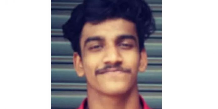 വിദ്യാർഥി കുളത്തിൽ മുങ്ങി മരിച്ചു വിദ്യാർഥി കുളത്തിൽ മുങ്ങി മരിച്ചു